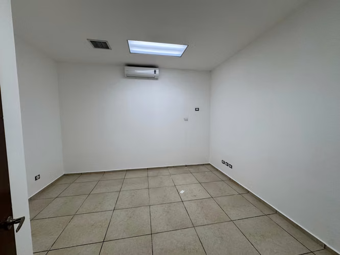 SE ALQUILA OFICINAS CORPORATIVAS SAN BENITO, loma linda, tiene 175 mts2