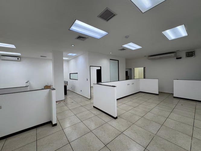 SE ALQUILA OFICINAS CORPORATIVAS SAN BENITO, loma linda, tiene 175 mts2