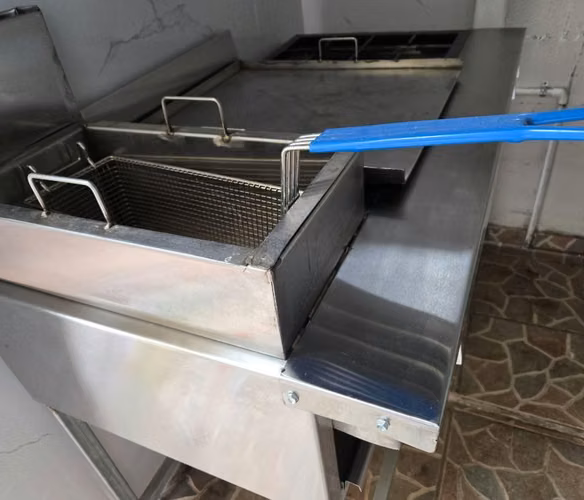 Cocina de acero inoxidable