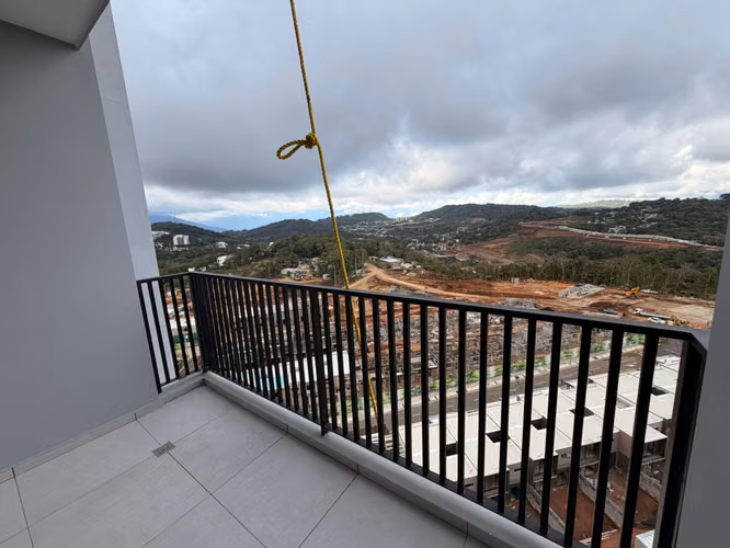 SE ALQUILA APARTAMENTO ALTURAS DEL BOSQUE A ESTRENAR LÍNEA BLANCA