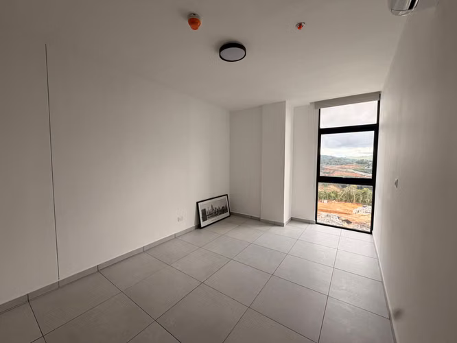 SE ALQUILA APARTAMENTO ALTURAS DEL BOSQUE A ESTRENAR LÍNEA BLANCA
