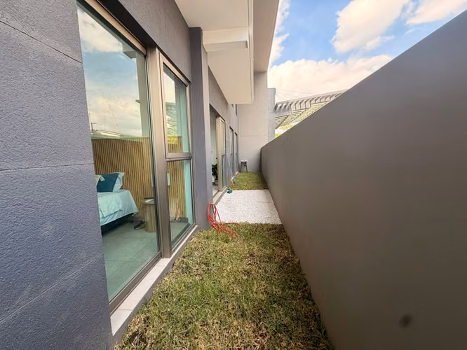 SE VENDE APARTAMENTO PUERTA DEL ALMA  SAN BENITO, AMUEBLADO