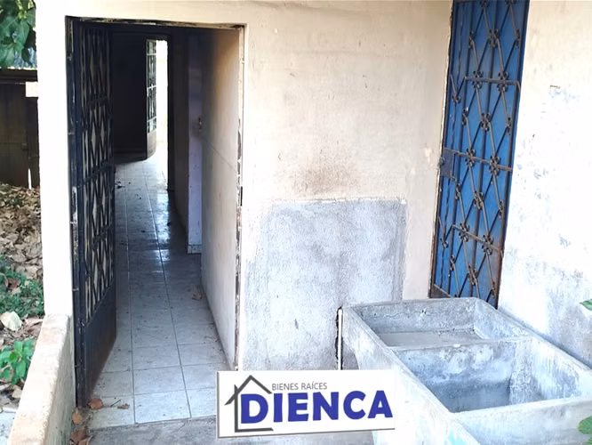 CASA COL ALVAREZ SANTA ANA CANTON PRIMAVERA RECUPERADO PARA REPARAR CON ESPACIO PARA CONSTRUIR
