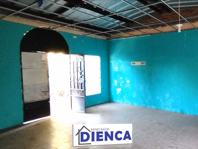 CASA COL ALVAREZ SANTA ANA CANTON PRIMAVERA RECUPERADO PARA REPARAR CON ESPACIO PARA CONSTRUIR
