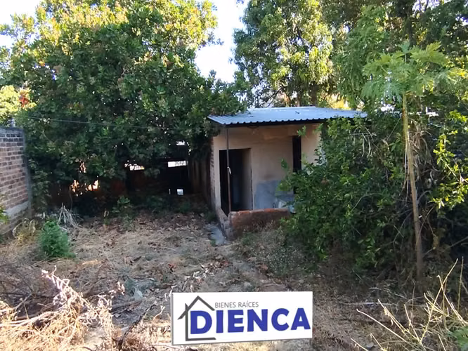 CASA COL ALVAREZ SANTA ANA CANTON PRIMAVERA RECUPERADO PARA REPARAR CON ESPACIO PARA CONSTRUIR