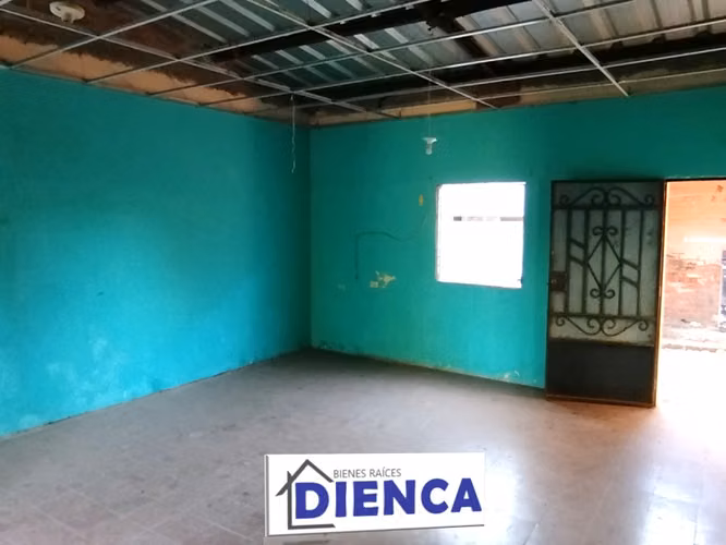CASA COL ALVAREZ SANTA ANA CANTON PRIMAVERA RECUPERADO PARA REPARAR CON ESPACIO PARA CONSTRUIR