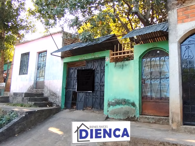 CASA COL ALVAREZ SANTA ANA CANTON PRIMAVERA RECUPERADO PARA REPARAR CON ESPACIO PARA CONSTRUIR