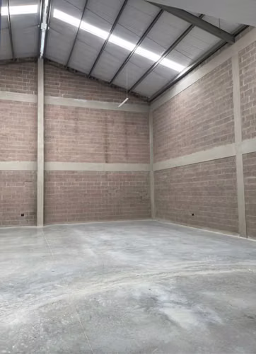 Ofibodega en Alquiler – Zona de Alto Desarrollo