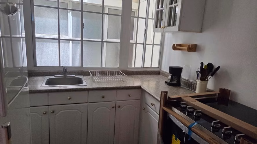 APARTAMENTO CON MUEBLES EN SAN BENITO