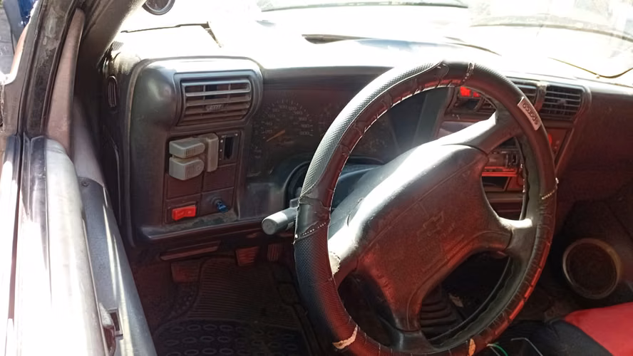 Pick Up CHEVROLET S10 '95  Standard Vehículo para trabajo  Detalles de pintura Motor y Caja a toda prueba
