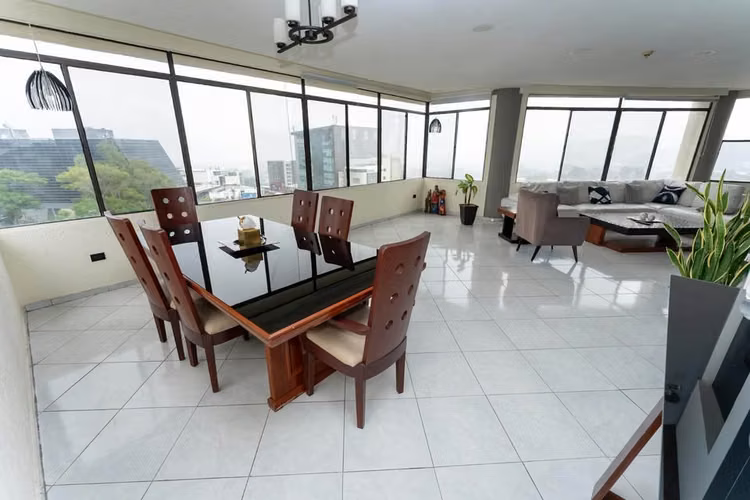 APARTAMENTO EN VENTA EN SAN BENITO DE 3 HABITACIONES Y 236 METROS
