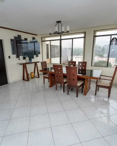 APARTAMENTO EN VENTA EN SAN BENITO DE 3 HABITACIONES Y 236 METROS