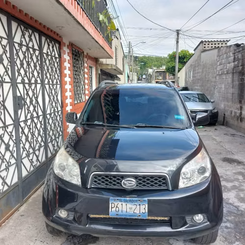 Camioneta DAIHATSU/YARIS