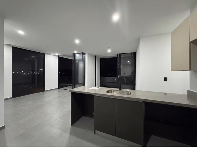 APARTAMENTO EN VENTA EN SAN BENITO DE 3 HABITACIONES DE 109 METROS