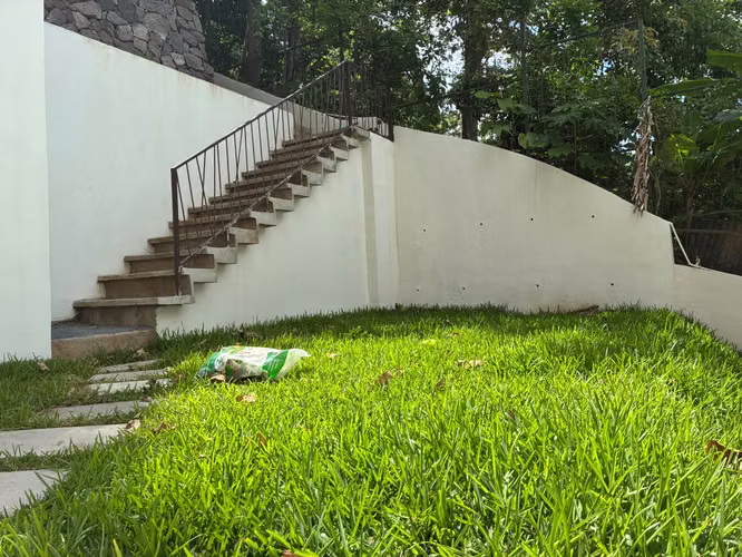 Venta casa  nueva moderna a estrenar con techos altos y preciosa vista , Res. La Florida - Imagen 15