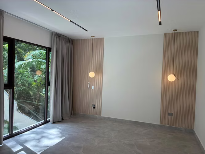 Venta casa  nueva moderna a estrenar con techos altos y preciosa vista , Res. La Florida - Imagen 10