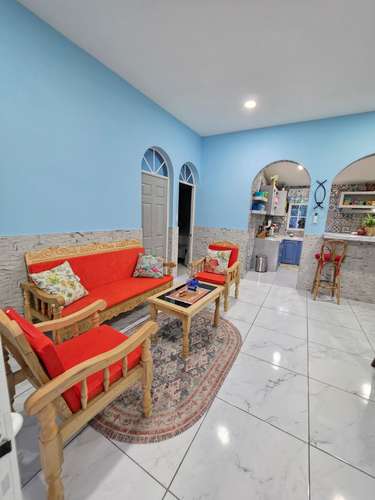 Hermosa Casa con finos acabados en venta en Colonia Granados, Colon, La Libertad.