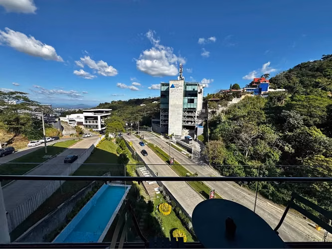 APARTAMENTO EN VENTA EN NUEVO CUSCATLAN DE 3 HABITACIONES Y 124 METROS - Imagen 2