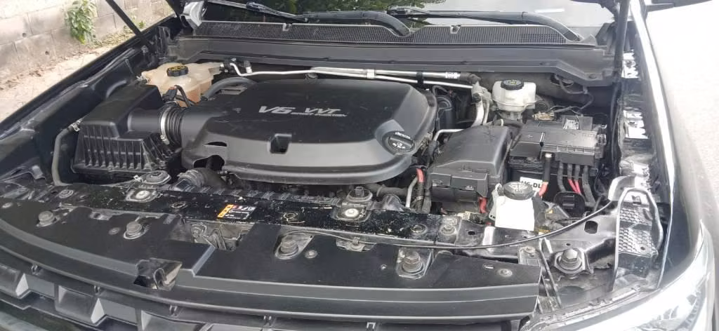 Vendo o cambio por vehículo de menor valor  chevrolet colorado 2021 4x2
