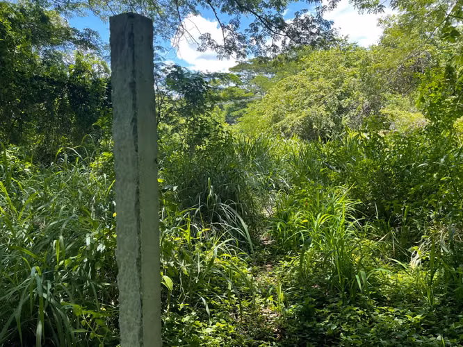 SE VENDE TERRENO 1.2 Mz., en zona AEROPUERTO INTERNACIONAL COMALAPA. - Imagen 2