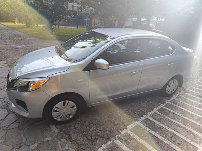 Mitsubishi Mirage G4 18k millas