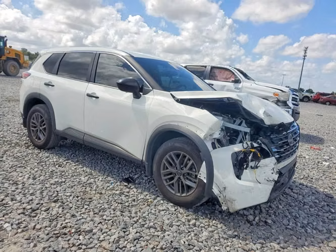 Rogue 2025 A REPARAR.  Etiquetas: Tucson 2022, HRV 2023, Outlander 2022, Seltos 2022, Venue 2024, CX5 2021, Santa fe 2020, Sportage 2023, Kona 2024
