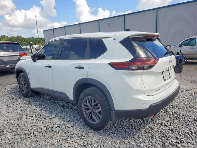 Rogue 2025 A REPARAR.  Etiquetas: Tucson 2022, HRV 2023, Outlander 2022, Seltos 2022, Venue 2024, CX5 2021, Santa fe 2020, Sportage 2023, Kona 2024