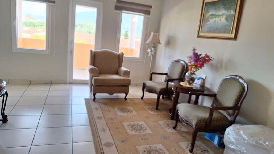 CASA EN ALQUILER EN CUMBRES DE CUSCATLAN AMUEBLADA DE 4 HABITACIONES