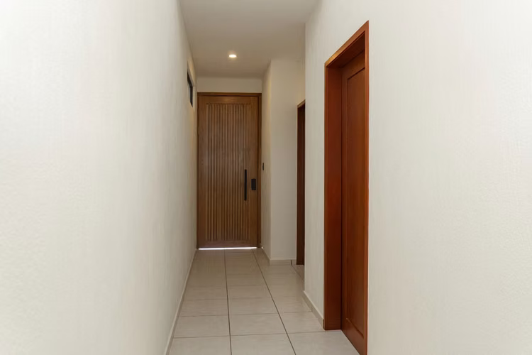 SE ALQUILA CASA EN RESIDENCIAL MIRAMAR