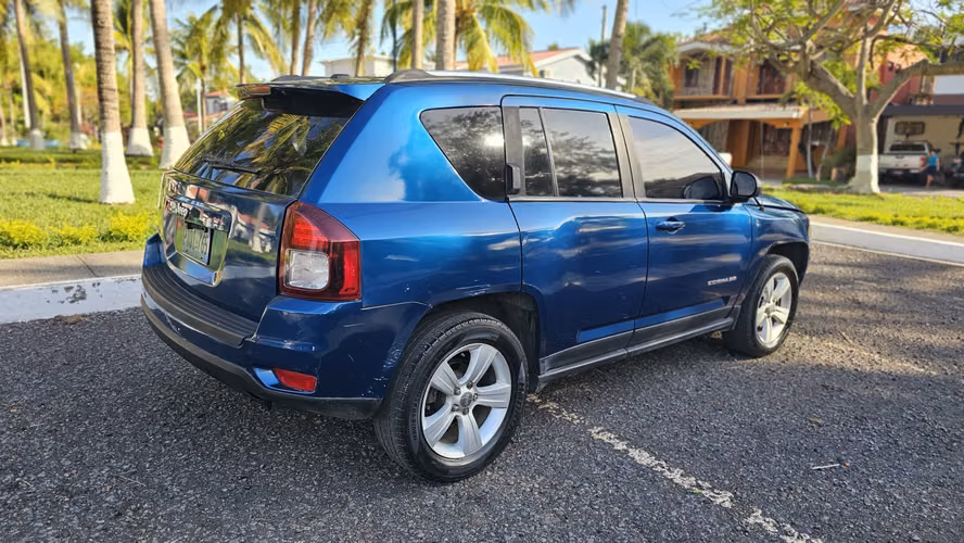  JEEP COMPASS 2015 4X4 AUTOMÁTICO DE 4 CILINDROS BOLSAS BUENAS