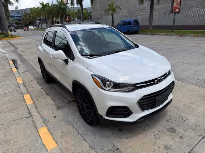 SE VENDE BONITA CHEVROLET TRAX 2021 LT AWD 4x4 TODAS SUS BOLSAS BUENAS