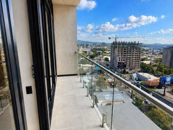 APARTAMENTO CON LÍNEA BLANCA EN ALQUILER | TORRE TRELUM, CALLE LA MASCOTA