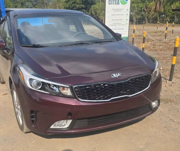 Se vende kia forte 2018