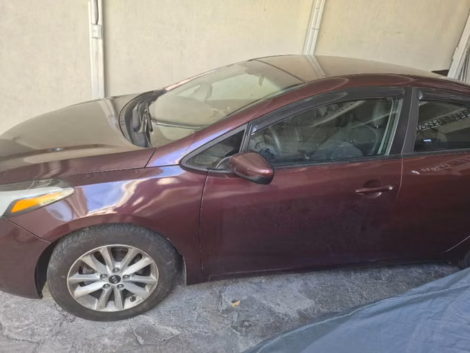Se vende kia forte 2018