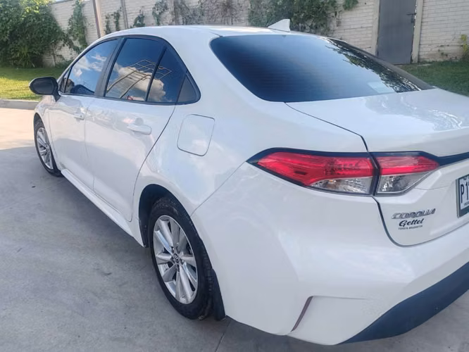 Toyota Corolla LE 2025