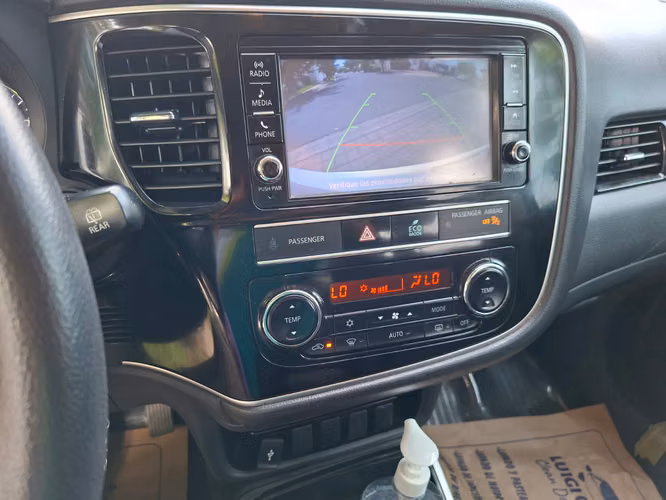 Vendo Mitsubishi Outlander