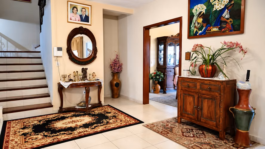 Cumbres de Cuscatlán, casa en venta o alquiler.