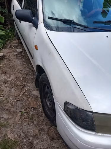 MAZDA 323 ALLEGRO 1998 | MECÁNICO | GASOLINA | PAPEL AL DÍA 2026 | LISTO PARA TRANSFERIR | SAN SALVADOR