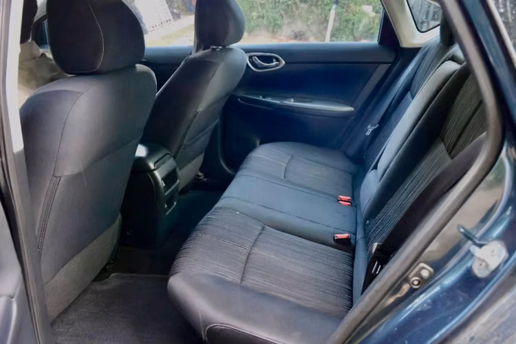 Nissan Sentra sv