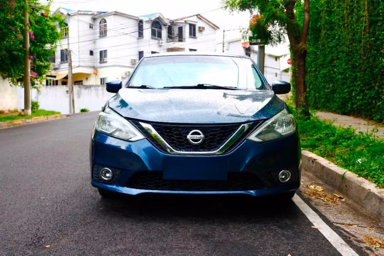 Nissan Sentra sv