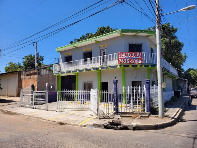 # SE ALQUILA PARA NEGOCIO Ó PARA EMPRESAS