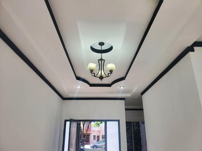 # SE VENDE CASA EN ZONA DE METROCENTRO