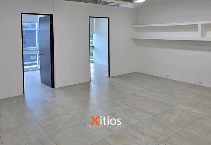 Venta de Oficina Corporativa en Torre Insigne San Benito