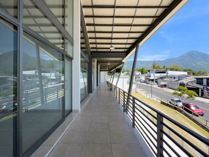 EN ALQUILER | LOCAL TIPO LOFT – SEGUNDO NIVEL, PLAZA TRIANA, CALLE LA MASCOTA, SAN SALVADOR - Imagen 15