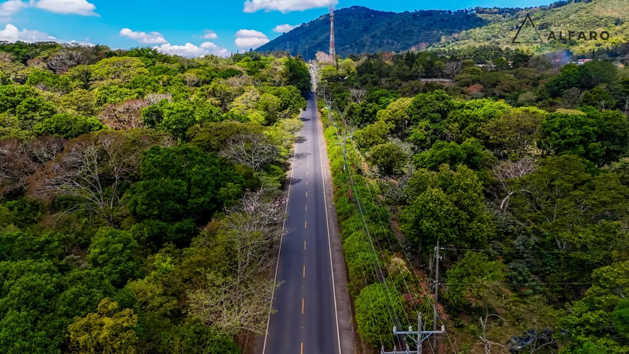 Oportunidad en Ruta de las Flores: Terreno Estratégico Apaneca-Salcoatitán Desde $90/v² - Imagen 3