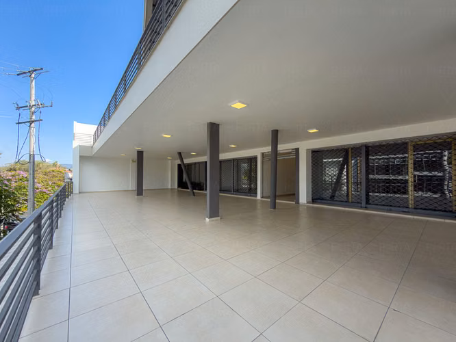 EN ALQUILER | LOCALES COMERCIALES – PRIMER NIVEL – PLAZA TRIANA, CALLE LA MASCOTA, SAN SALVADOR - Imagen 12