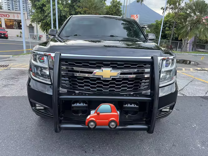 Chevrolet Tahoe 2016 de 3 filas no chocada