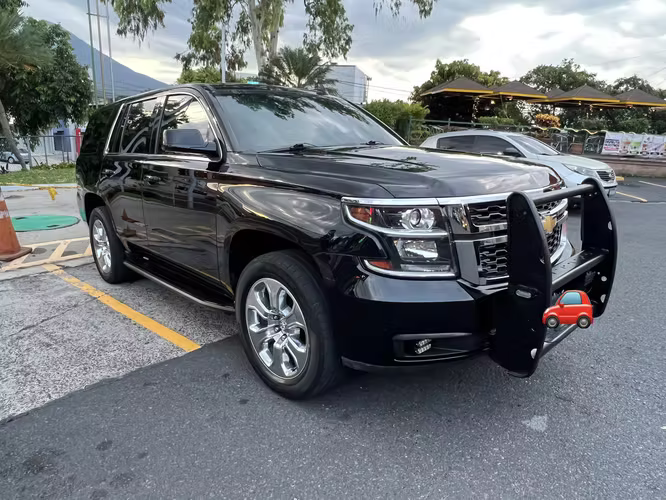 Chevrolet Tahoe 2016 de 3 filas no chocada