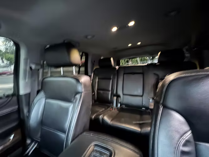 Chevrolet Tahoe 2016 de 3 filas no chocada