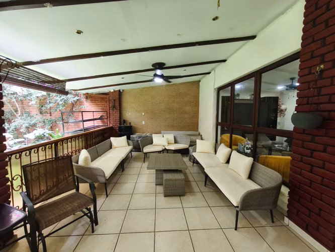 MAQUILISHUAT VENTA CASA $679,000 NO PRIVADO